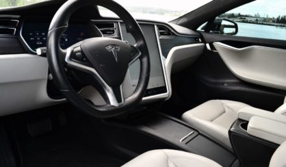 Tesla Model S 2016