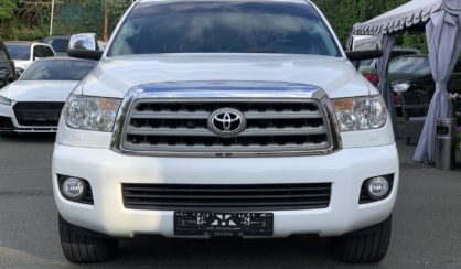 Toyota Sequoia 2014