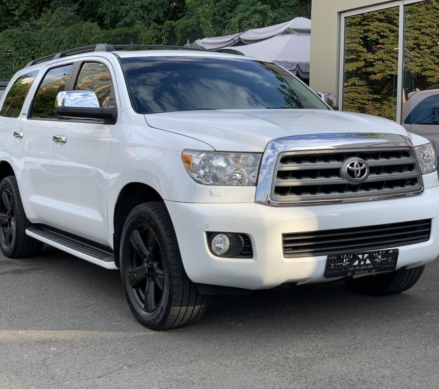 Toyota Sequoia 2014