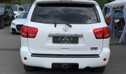 Toyota Sequoia 2014
