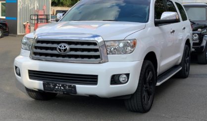 Toyota Sequoia 2014