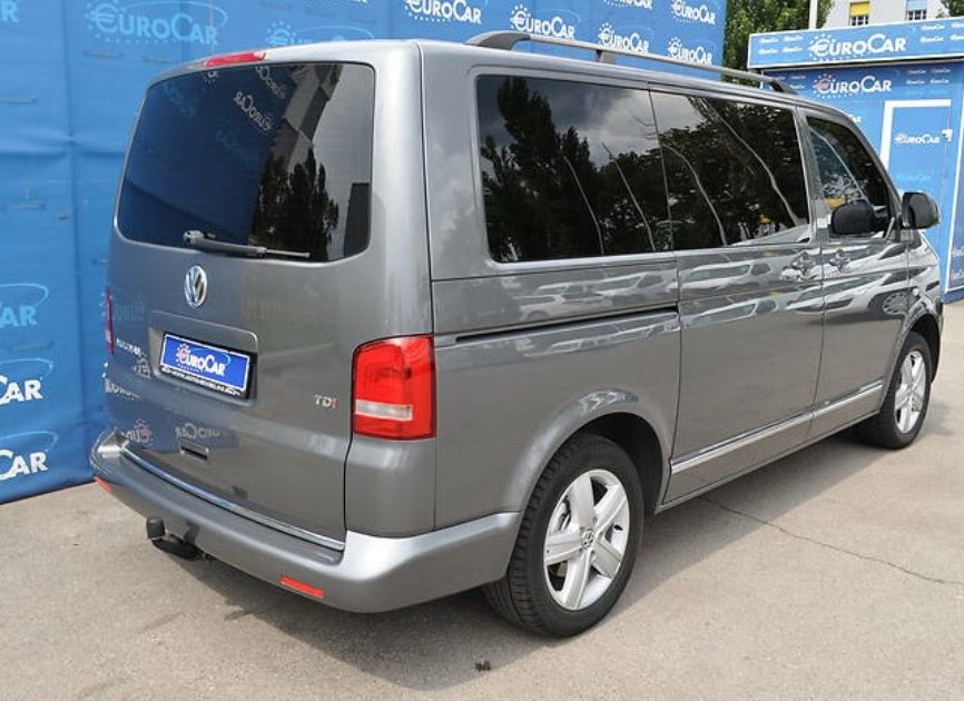 Volkswagen Multivan 2012