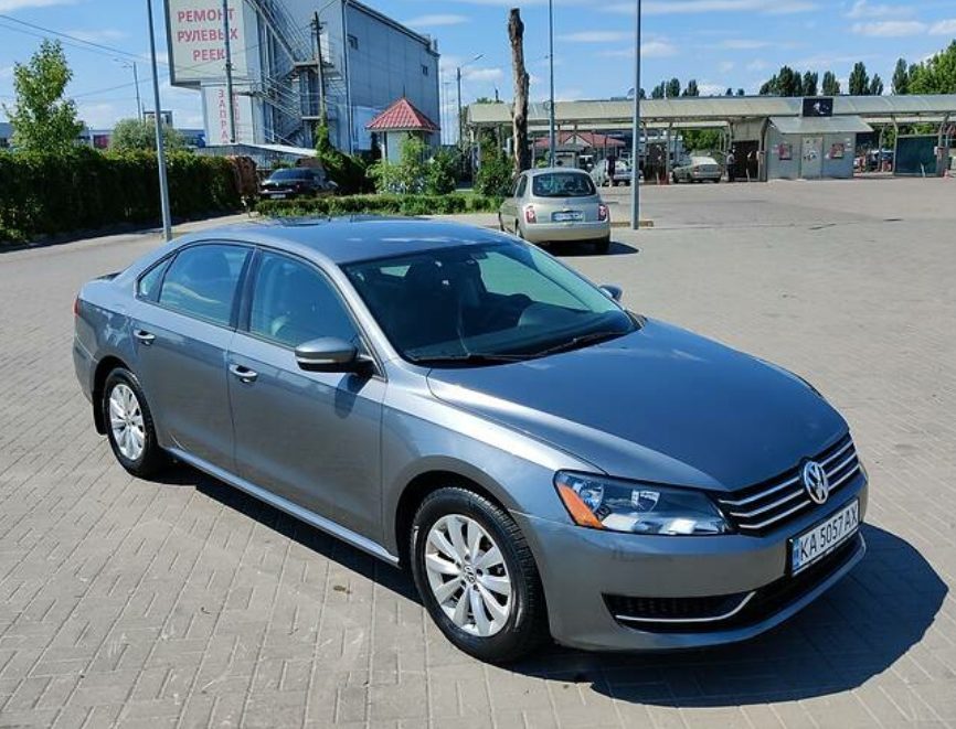 Volkswagen Passat B7 2012