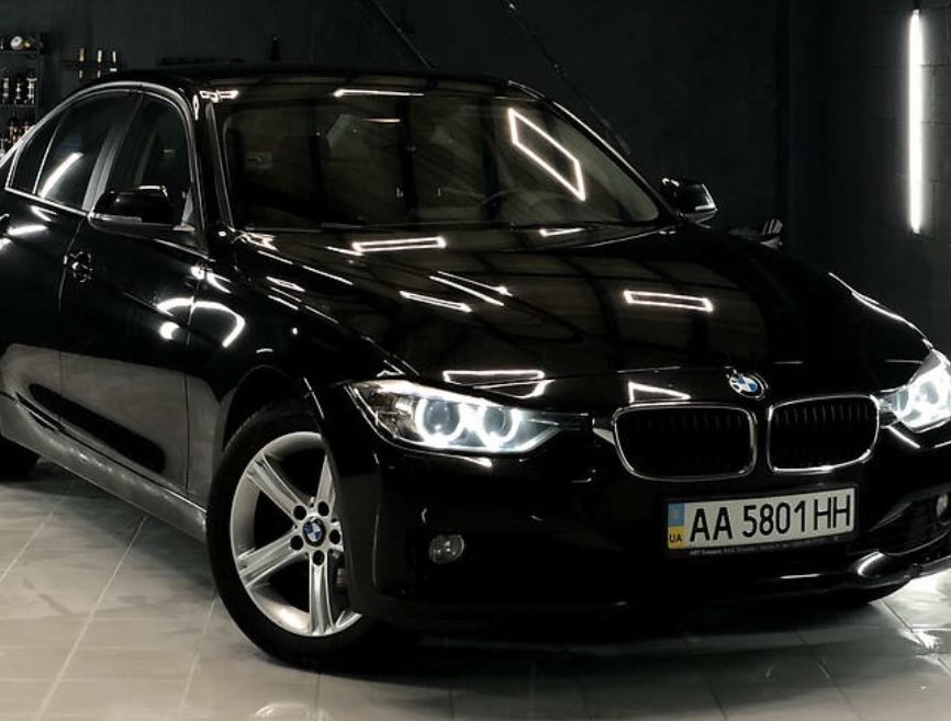 BMW 320 2012