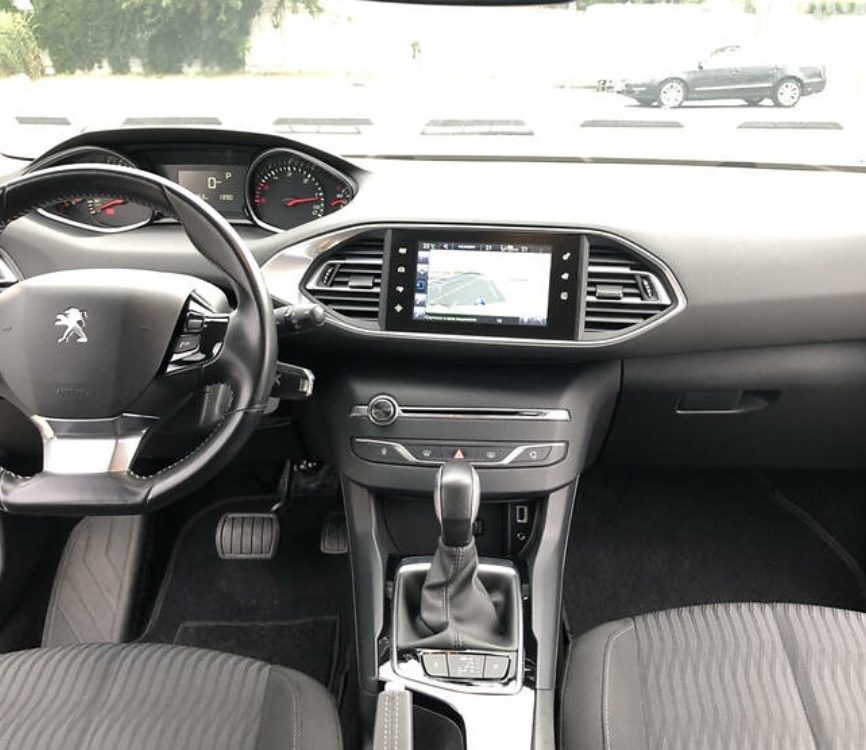 Peugeot 308 2016