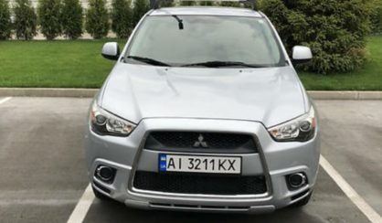 Mitsubishi Outlander 2012