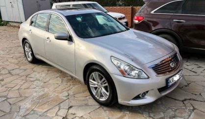 Infiniti G25 2012