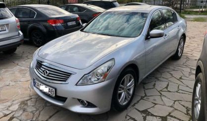 Infiniti G25 2012