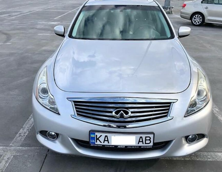 Infiniti G25 2012