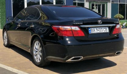 Lexus LS 460 2010