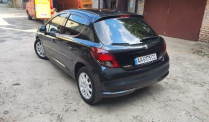 Peugeot 207 2010