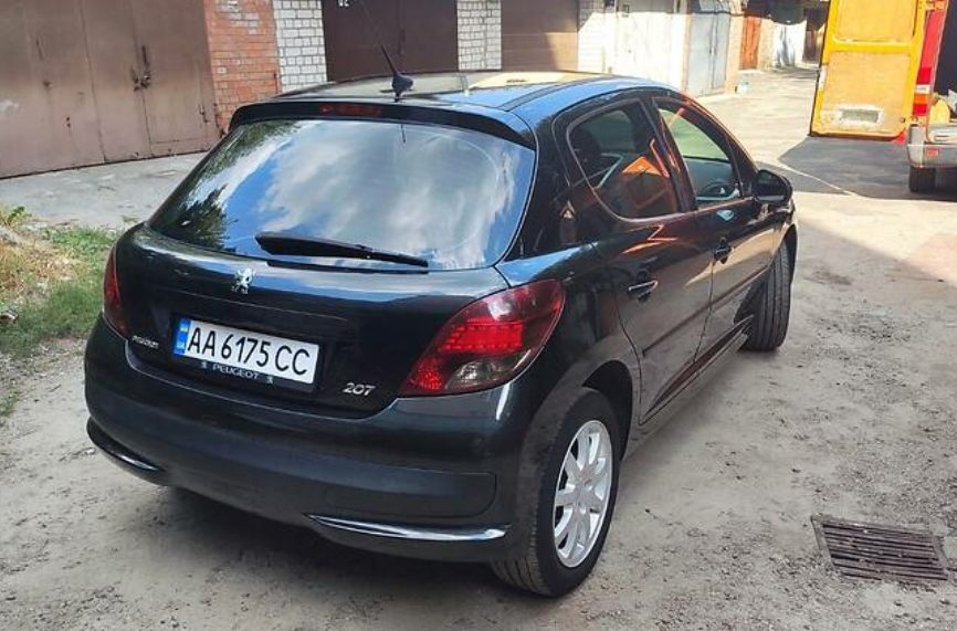 Peugeot 207 2010