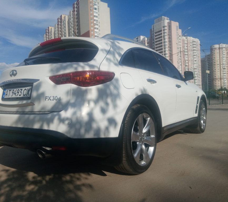 Infiniti FX 30 2012