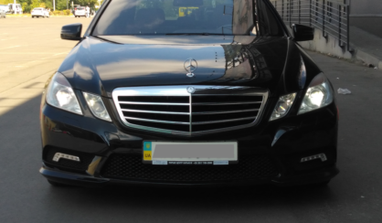 Mercedes-Benz E-Class 2011