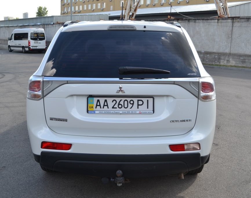 Mitsubishi Outlander 2013