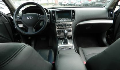 Infiniti G25 2012