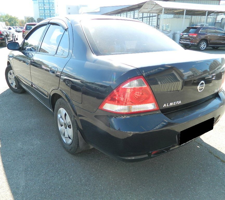 Nissan Almera 2008