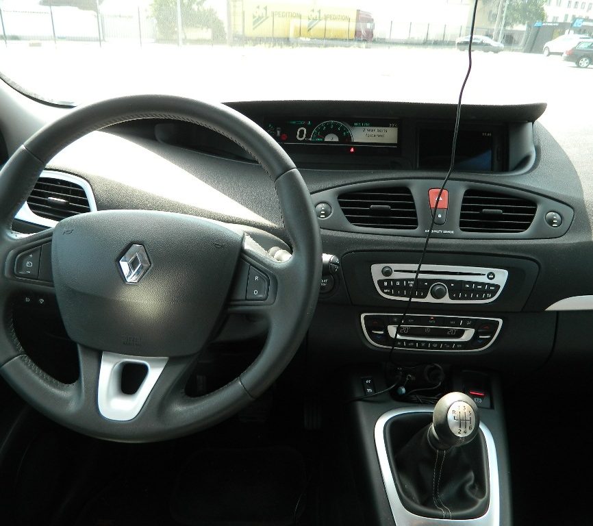 Renault Scenic 2011