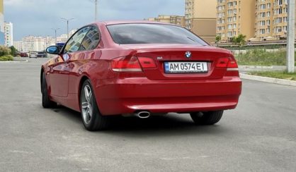 BMW 320 2008