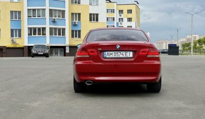 BMW 320 2008