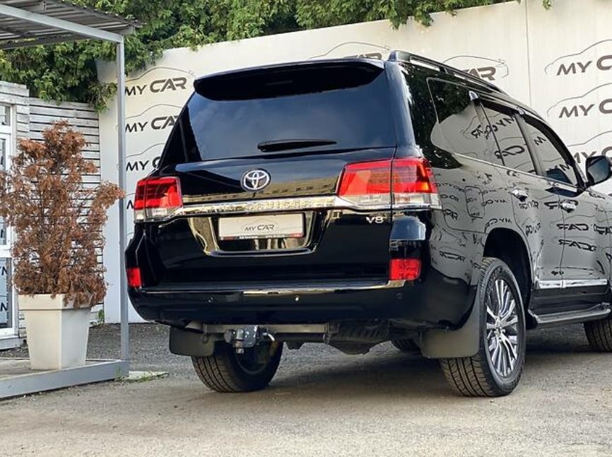 Toyota Land Cruiser 200 2018