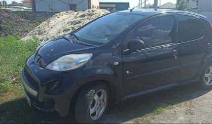 Peugeot 107 2012