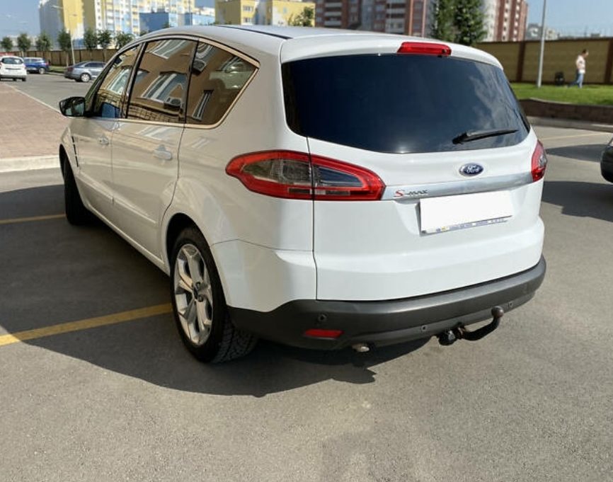 Ford S-Max 2012