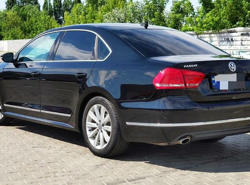 Volkswagen Passat B7 2011