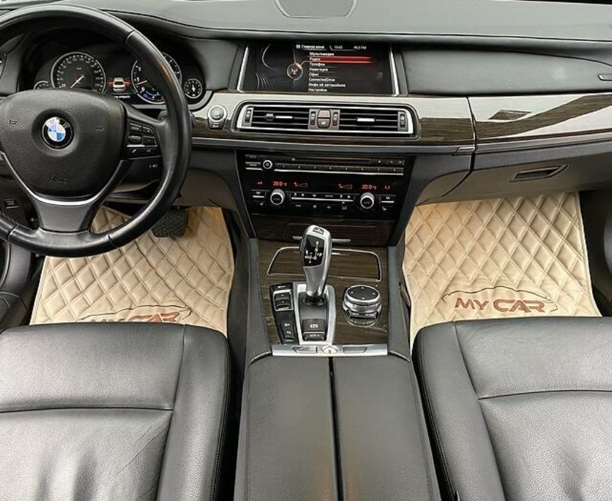 BMW 740 2015