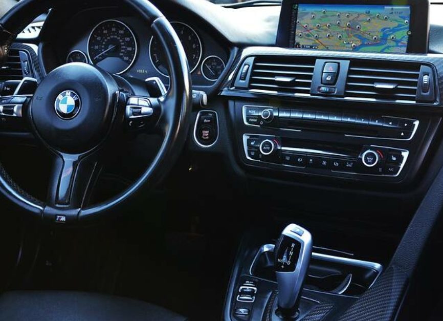 BMW 328 2015