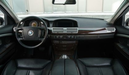 BMW 740 2007