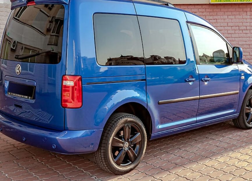 Volkswagen Caddy пасс. 2011