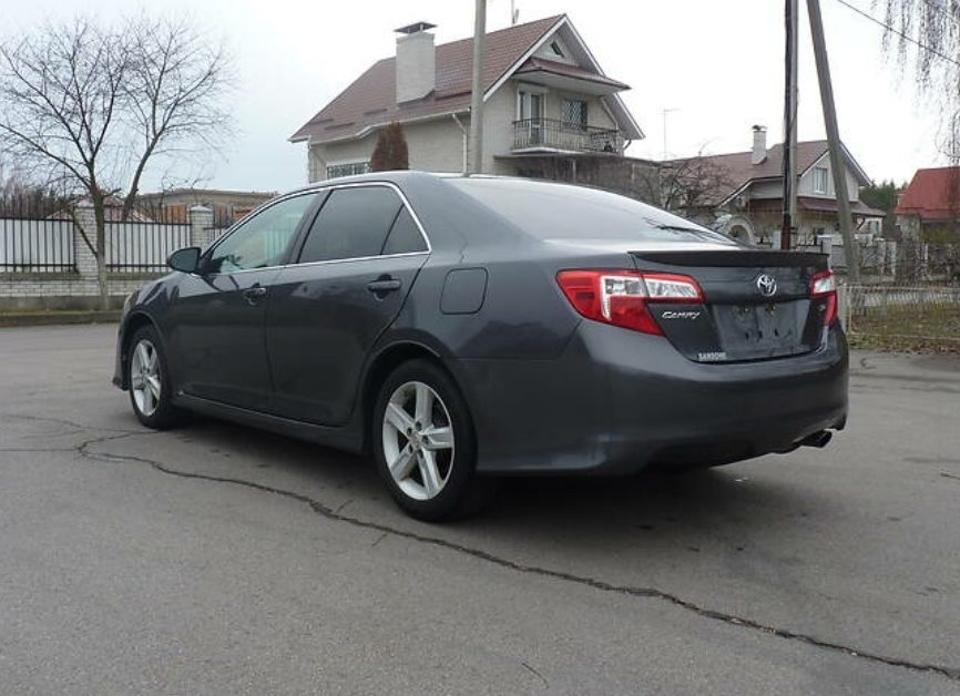 Toyota Camry 2012