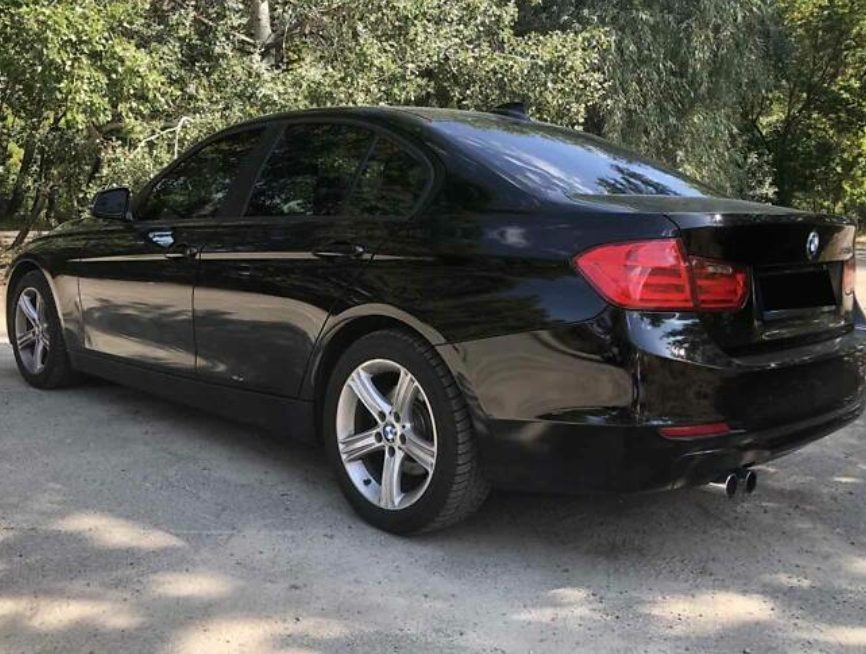 BMW 328 2012