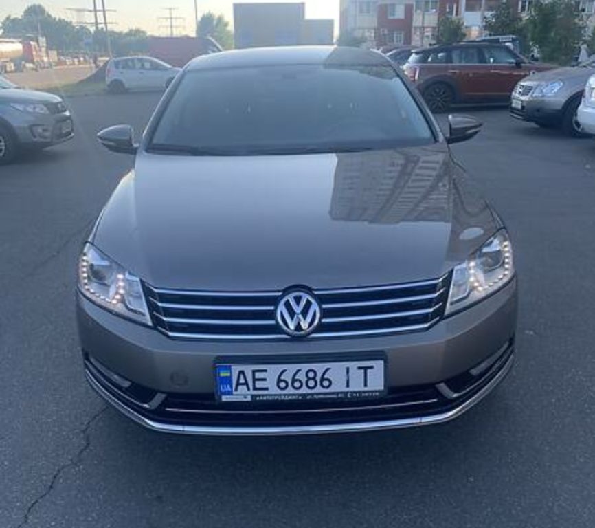 Volkswagen Passat B7 2011