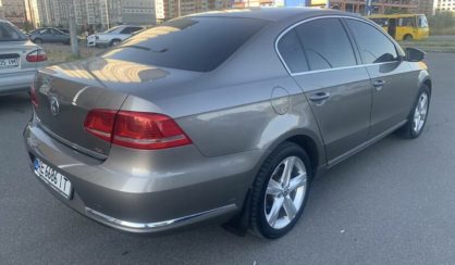 Volkswagen Passat B7 2011