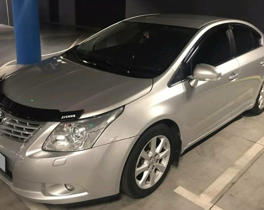 Toyota Avensis 2012