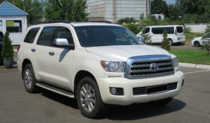 Toyota Sequoia 2016