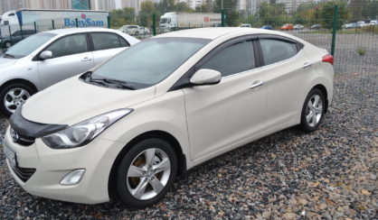 Hyundai Elantra 2012