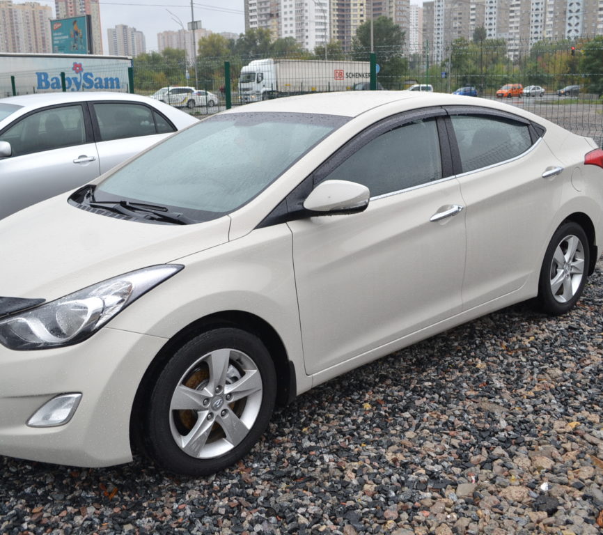 Hyundai Elantra 2012