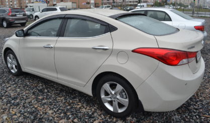 Hyundai Elantra 2012