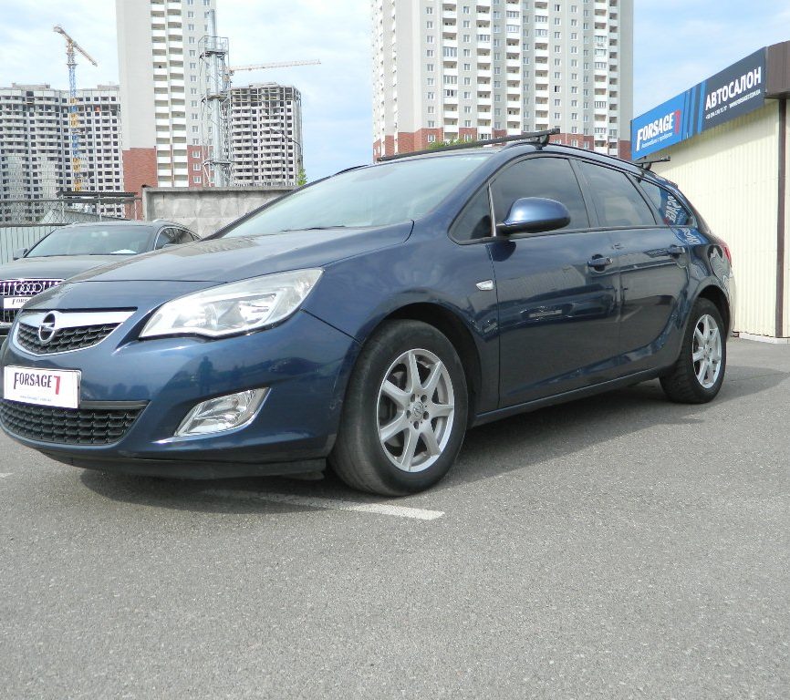 Opel Astra 2012