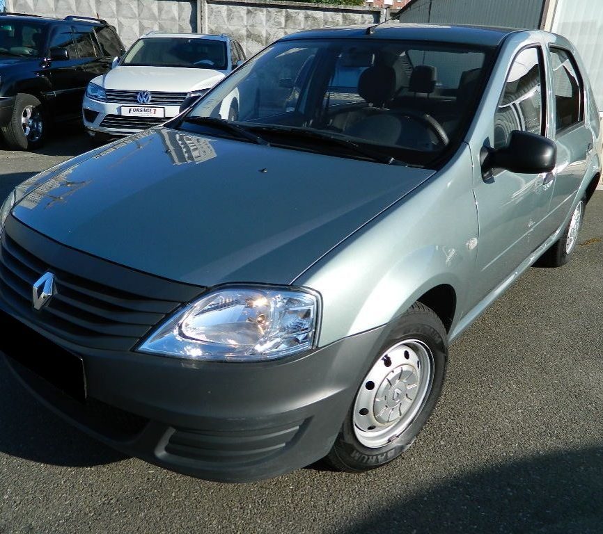 Renault Logan 2010