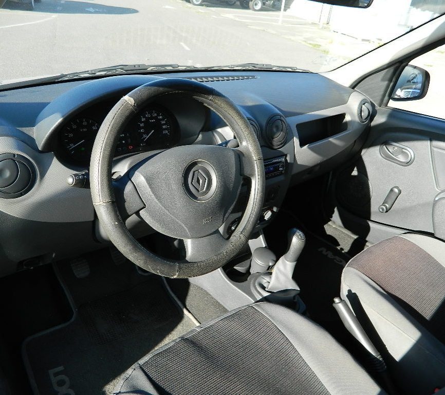 Renault Logan 2010