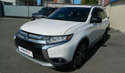 Mitsubishi Outlander 2015