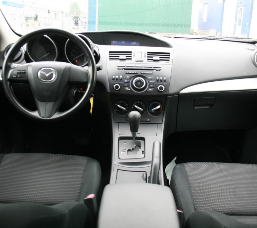 Mazda 3 2012