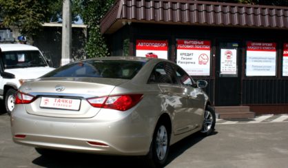 Hyundai Sonata 2011