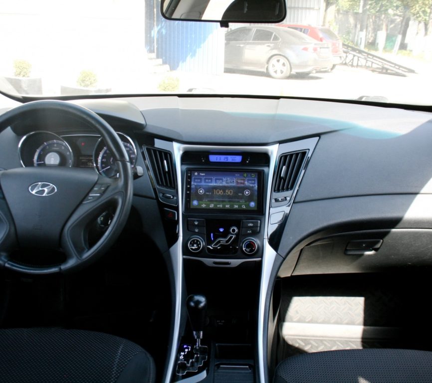 Hyundai Sonata 2011