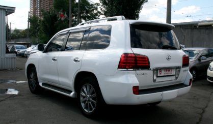 Lexus LX 2010