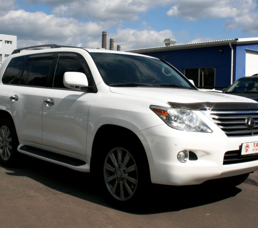 Lexus LX 2010